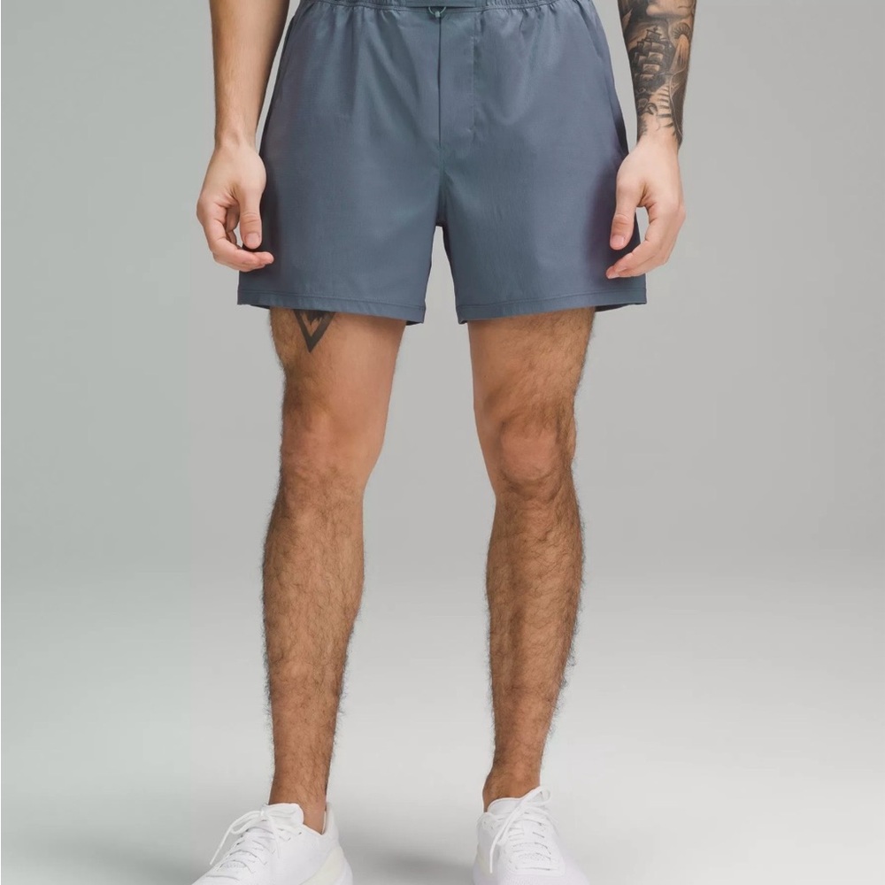 Lululemon NWOT Pace Breaker::RARE: SOLD OUT🍋 M